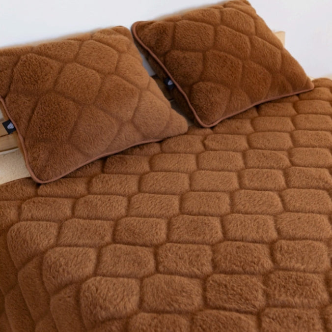 Enaste Camel Wool Blanket, brown