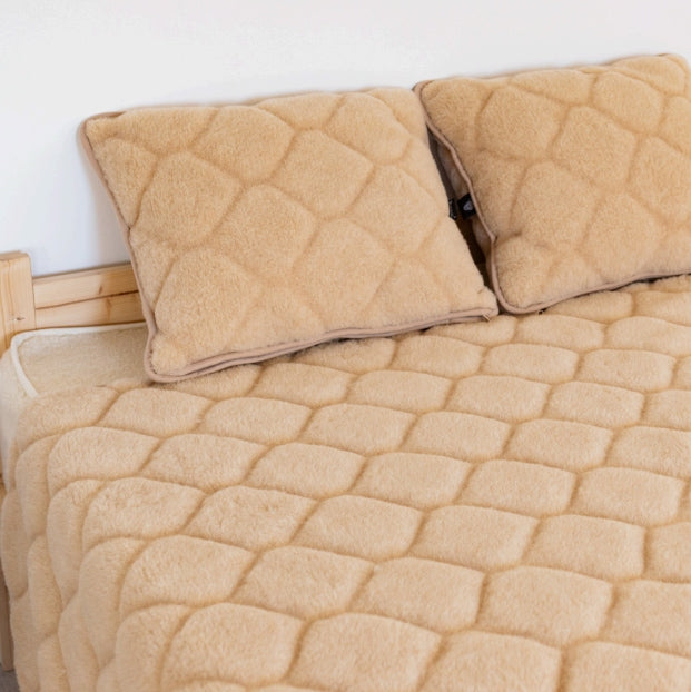 Enaste Camel Wool Blanket, beige